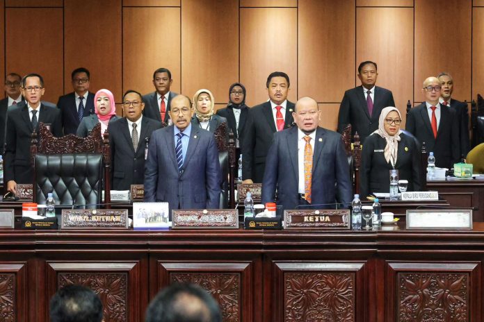 Ketua DPD RI, AA LaNyalla Mahmud Mattalitti memimpin Sidang Paripurna Masa Sidang V Tahun 2023-2024 di Komplek Parlemen Senayan, Jakarta, Jumat (12/7/2024). Foto : Istimewa