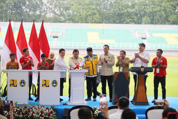 Presiden Prabowo Resmikan 17 Stadion Pasca Renovasi. Erick Thohir: Momentum Bangun Karakter Bangsa Melalui Sepakbola