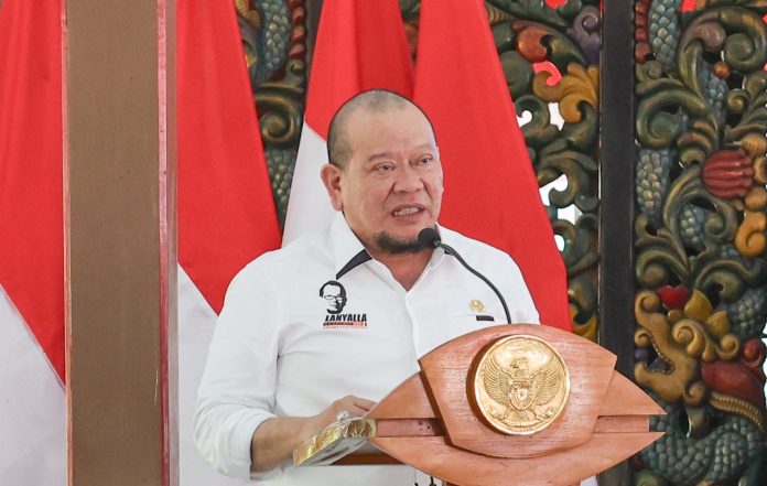 Kunjungi Raja Ampat, Menteri ESDM Dinilai Salah Sasaran. Senator PFM: Seharusnya ke Manyaifun dan Batan Pele, Bukan Pulau Gag